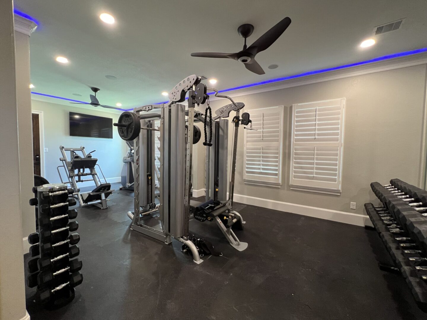 modern minimalist gym